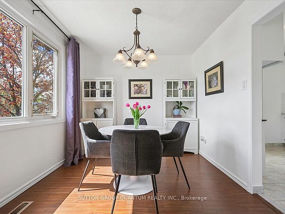 2nd image of 16 Salisbury Cir