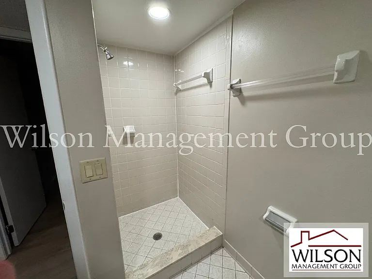 2365 Oak Park Way — Photo 14