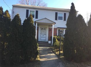 5111 Concord St, Little Neck, NY 11362