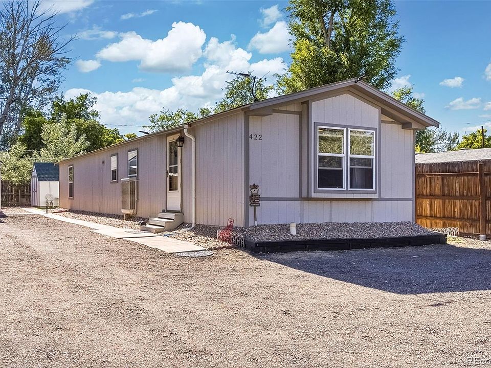 1st image of 422 Willow Drive