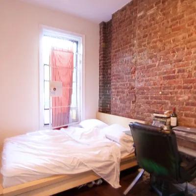 Rented by Nooklyn NYC LLC | media 21