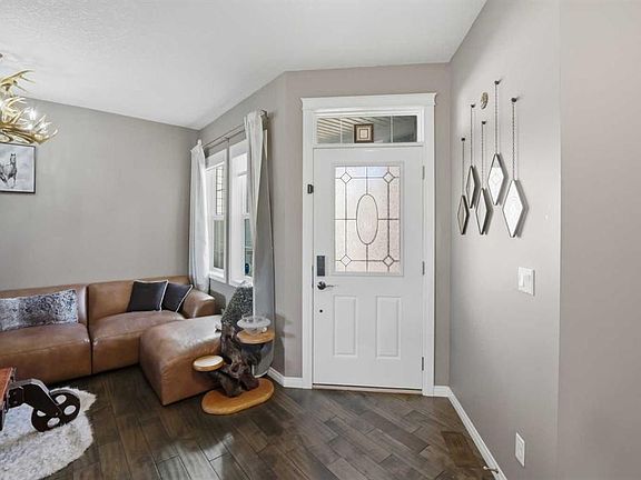 4th image of 126 E Valley Pointe Way NW
