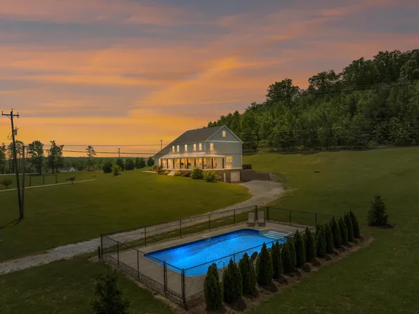 13111 Jones Gap Rd, Soddy Daisy, TN 37379