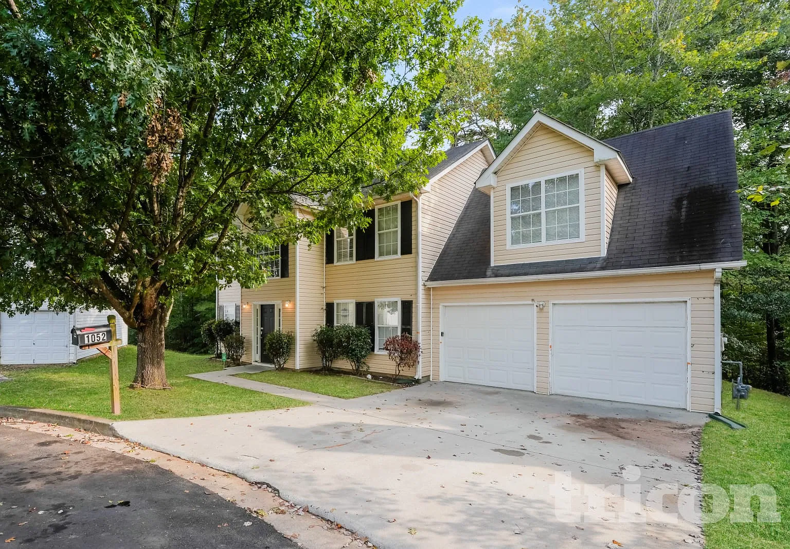 1052 Erie Circle Stone Mountain GA — Photo 1