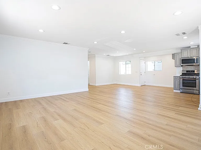 10531 Greenburn Ave — Photo 14