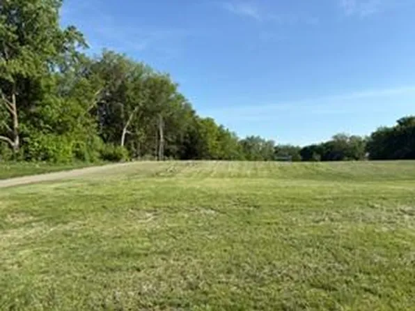 917 Arabian Dr, Jordan, MN 55352