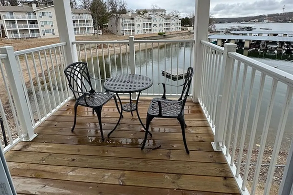 2 bed, 700 sqft, $1,495 — Photo 1