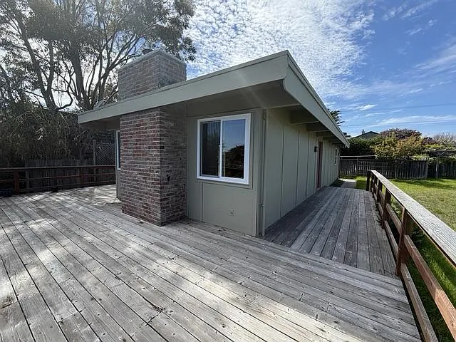 Larch Rd — Photo 11