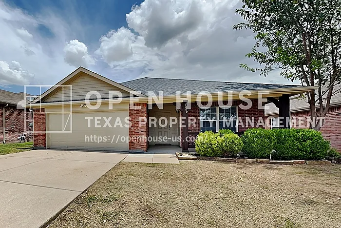 3 bed, 2.0 bath, 2034 sqft, $2,000 — Photo 1