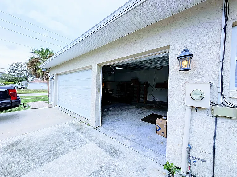284 Peninsula Ave — Photo 48