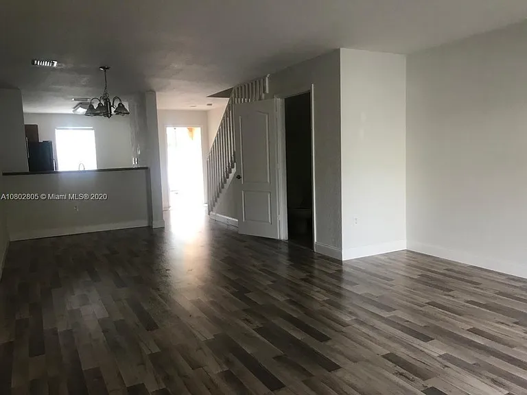 12807 SW 32nd St — Photo 3