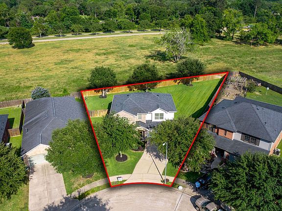 2nd image of 4002 Forest Ridge Lndg
