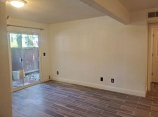 2881 Huntington Blvd APT 102, Fresno, CA 93721