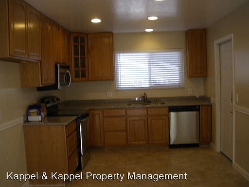 2nd image of 1186 Creekside Dr