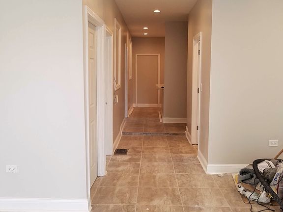 4th image of 2644 W 47th St #1F