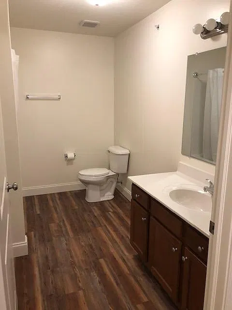 2 bed, 850 sqft, $950 — Photo 3