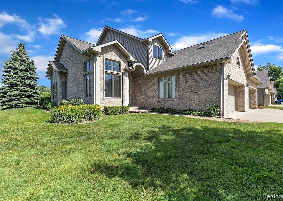 667 Olde Ivy Ln, Howell, MI 48843 Zillow