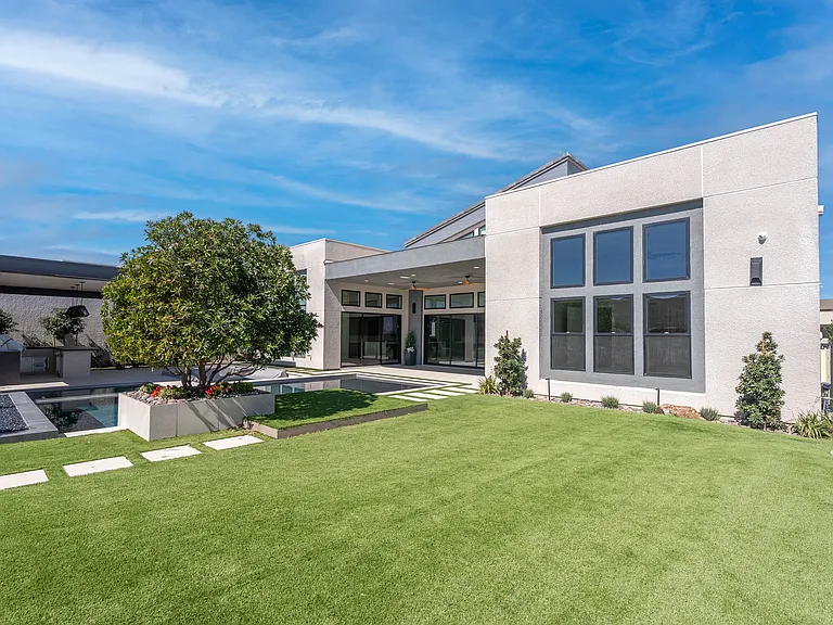 10949 Rossa Peak Ave — Photo 69