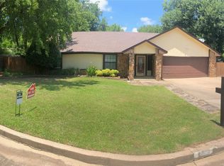 1464 Maplewood Dr, Claremore, OK 74017