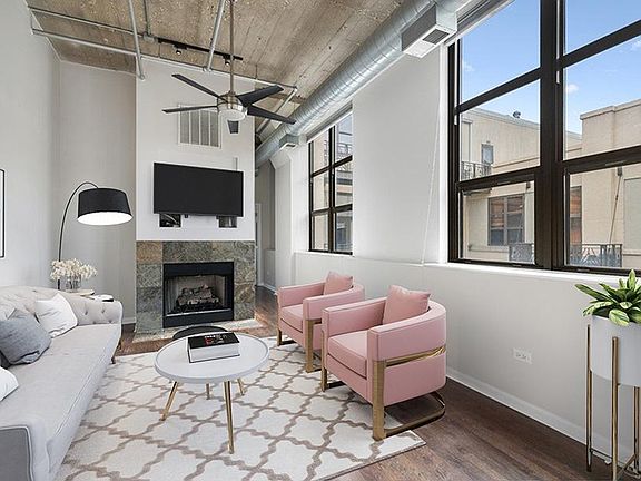 4th image of 758 N Larrabee St #830A