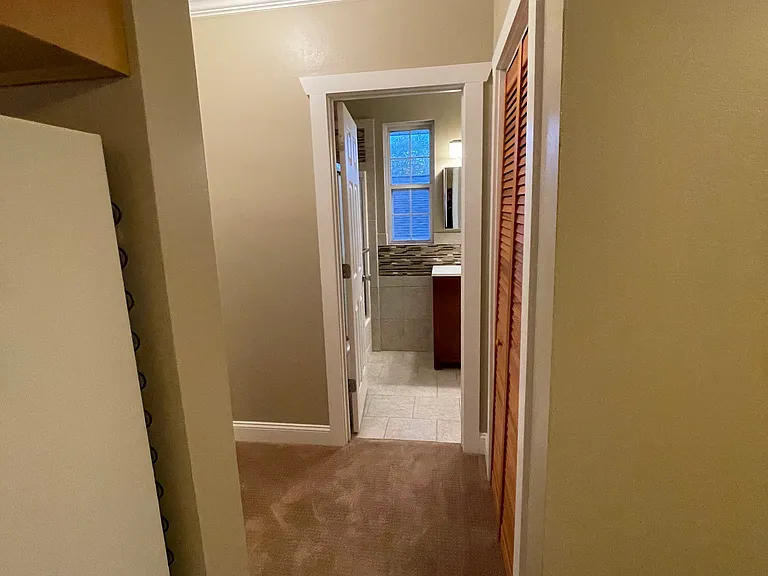 1011 Campus Dr #2 — Photo 10