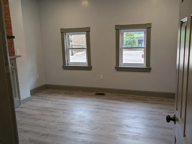 5334 Dresden Way — Photo 11