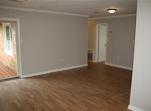 5th image of 606 Jodi Dr