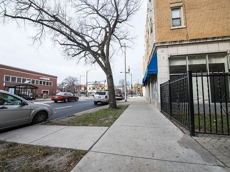 5957 W Madison — Photo 31