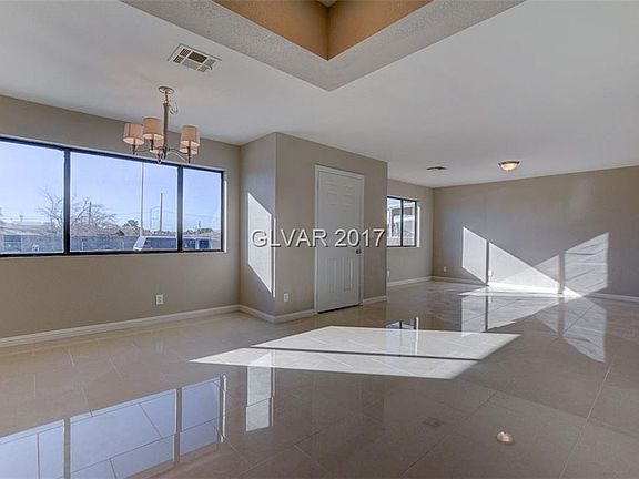 4th image of 1072 Miller Ave