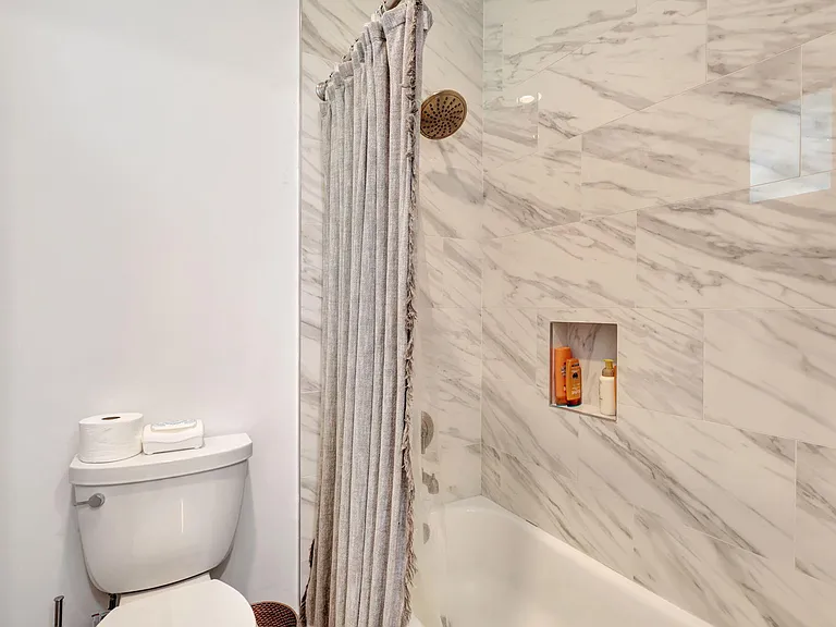 11615 Paradise Cove Ln — Photo 29