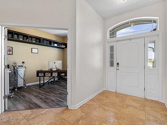 5th image of 436 PORTA ROSA Circle