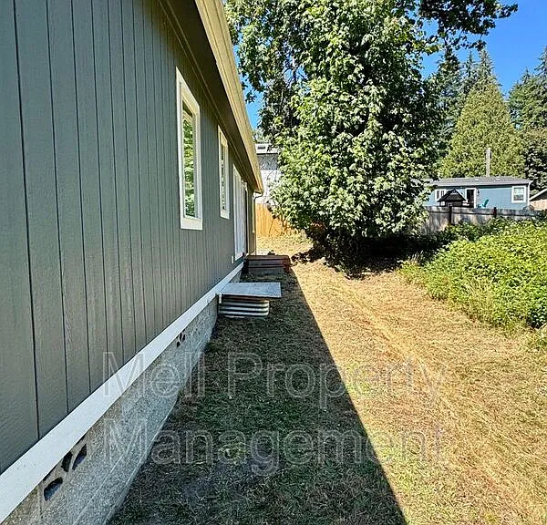 191 E Parkway Blvd — Photo 20
