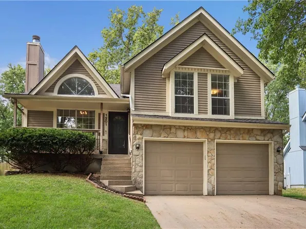 1201 N Sunset Dr, Olathe, KS 66061