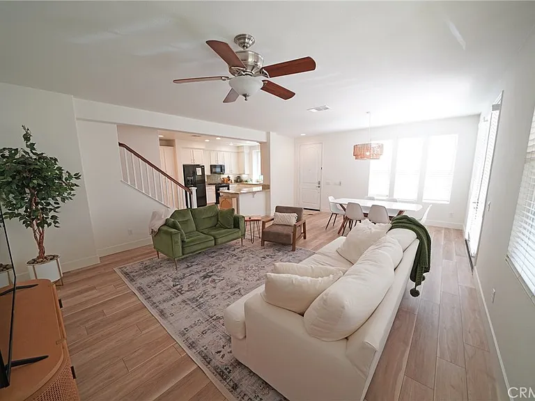 28635 Pietro Dr — Photo 4