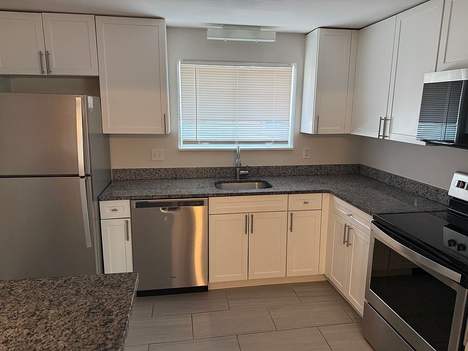 1st image of 7-9 Holmes St #2A