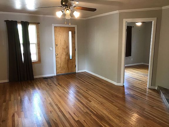 Family Room w/ Office
