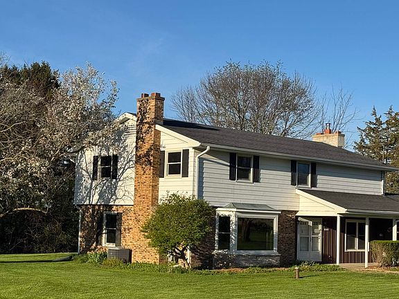 3rd image of W2268 Ledgeview Rd