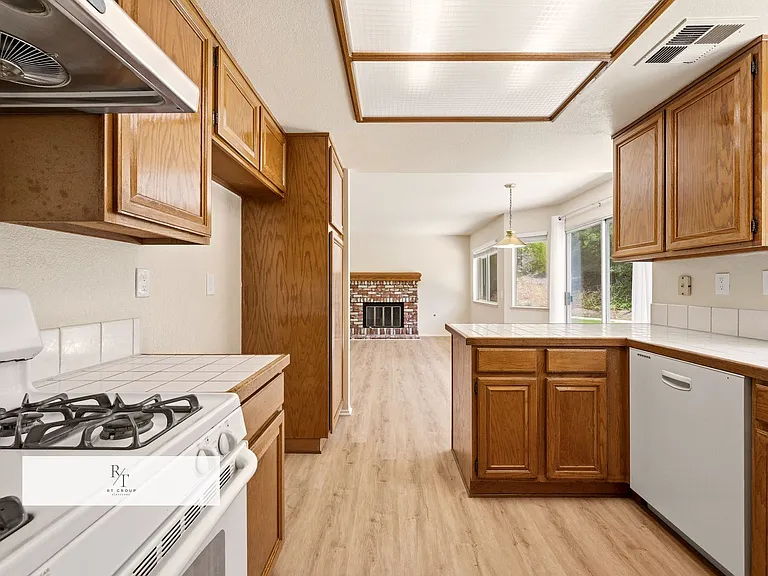 20926 Brookline Dr — Photo 15