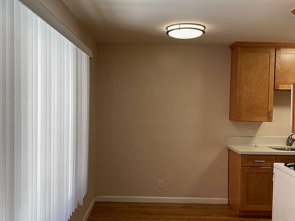 5th image of 2627 5th St #3