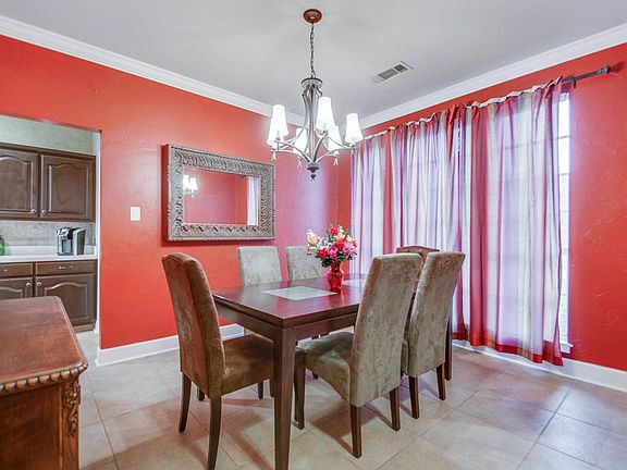 3rd image of 5889 Echo Bluff Dr