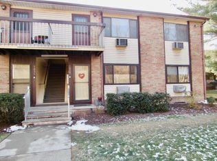 1029 Cricket Ln, Woodbridge, NJ