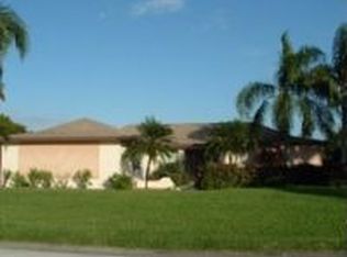 5452 Beaujolaise Ln, Fort Myers, FL 33919