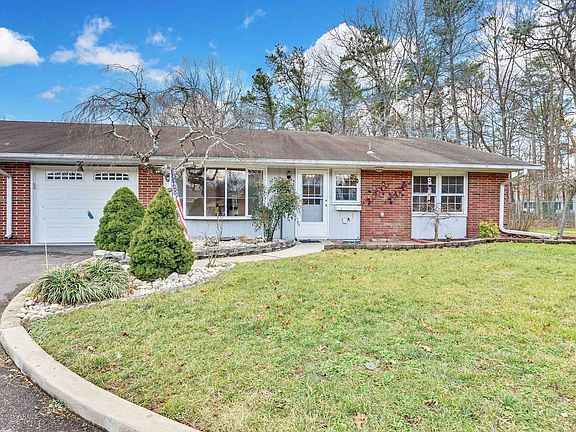 4th image of 457 Portsmouth Drive #A