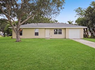 1975 Narranja St, Punta Gorda, FL 33950