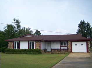 2704 Flynn Rd, Dothan, AL 36303