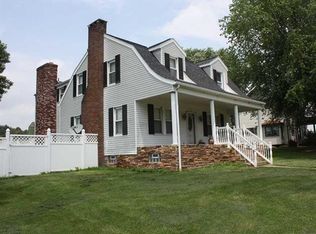 577 Waltz Mill Rd, Ruffs Dale, PA 15679