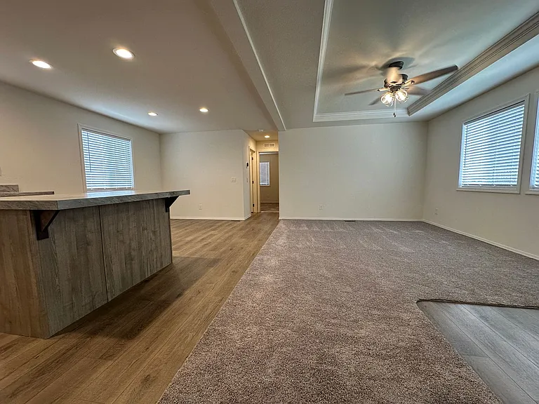 212 Las Flores Ave — Photo 6