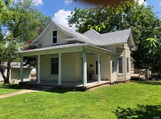 702 N 5th St, Elsberry, MO 63343