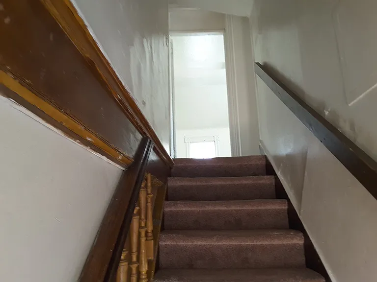 2911 Dudley Duplex — Photo 4