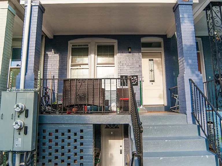 2022 4th St NE #B — Photo 2